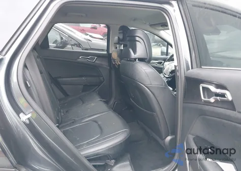 2024 Kia Sportage Ex z USA, uszkodzony, nr VIN KNDPV3DFXR7217687